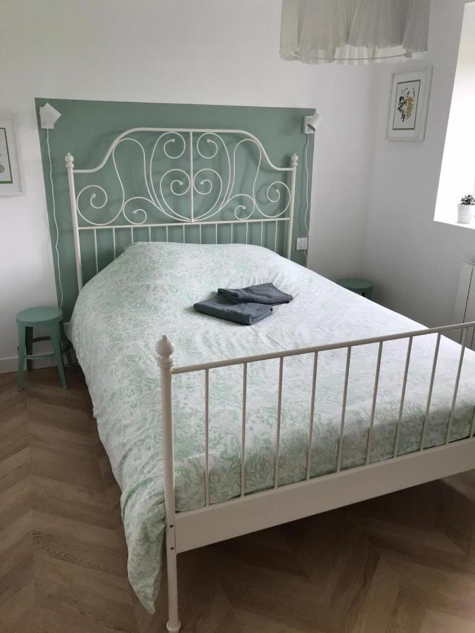 Le Coq Au En Suisse Normande Ferienhaus